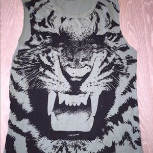 Green Lion Tank