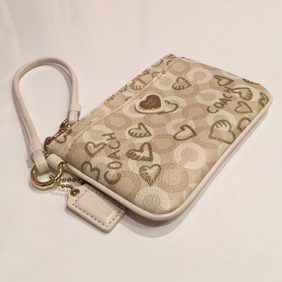 Coach Wristlet! - Picture 1 of 4