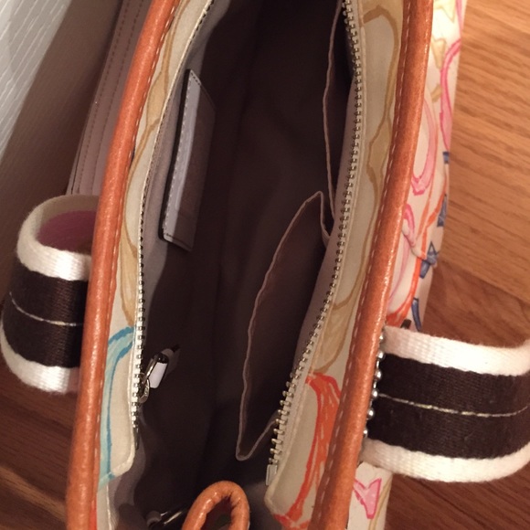Vintage Coach small handbag! 2007 style. - Picture 4 of 4