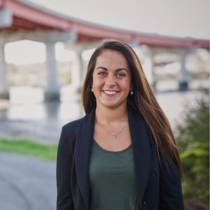 Meet your Posher, Carly