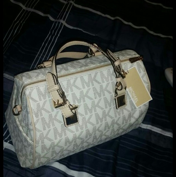 Michael kors creme bag