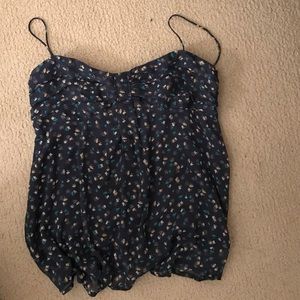 American eagle flowery sleeveless top