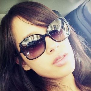 Meet your Posher, Thach