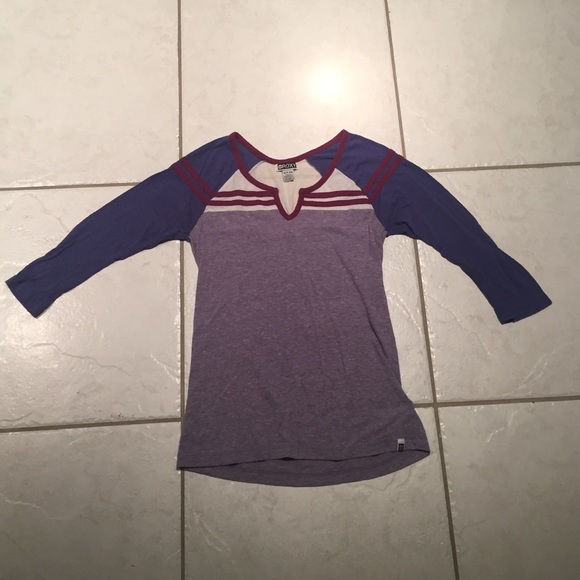 Roxy Long Sleeved Tee - Picture 1 of 2