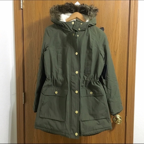 🚫✨SOLD✨🚫 NWT Tommy Hilfiger Coat sz Small (0-2)