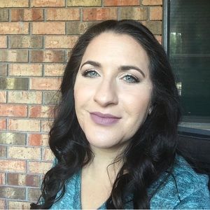 Meet your Posher, Rayna