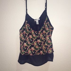 Very elegant crop top