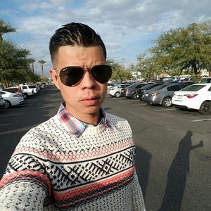 Meet your Posher, Sergio