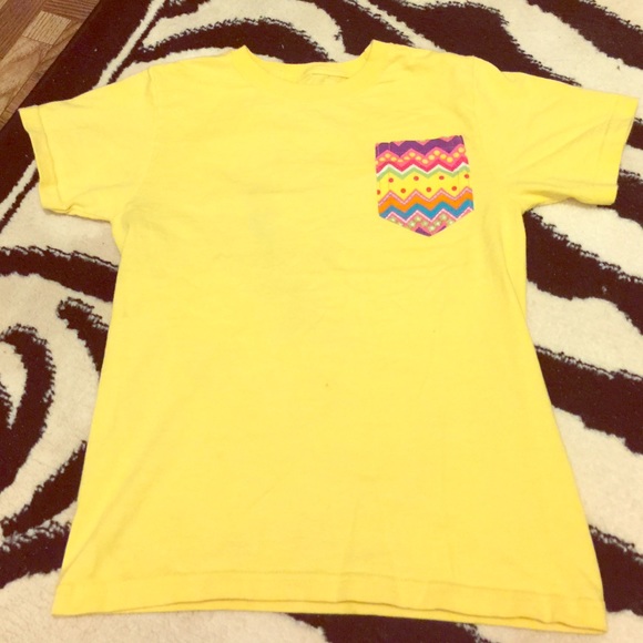 🎀Girls Yellow Tee w/ Pocket Detail- Medium (8)🎀