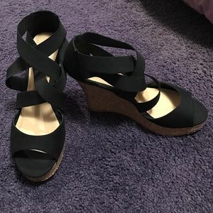 Black wedge shoes.