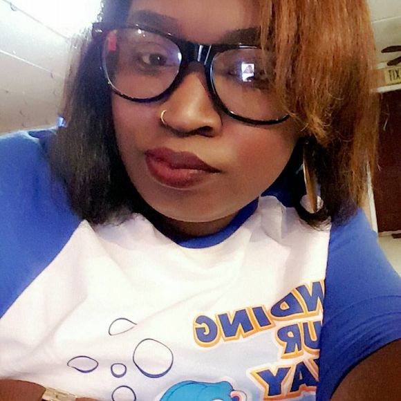 Meet your Posher, Carliesha - Picture 1 of 1