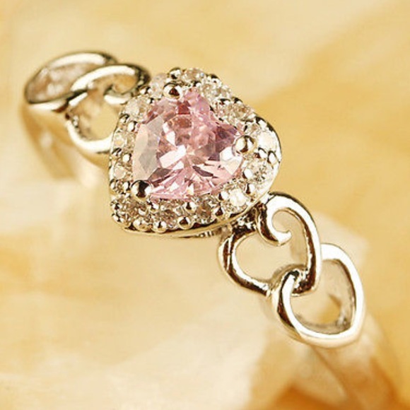 Heart Pink and White Ring 💍 💕valentines day - Picture 3 of 4