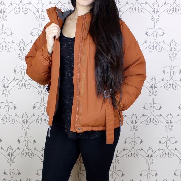 Reserved - Last Price Drop✨The North Face 550 Coat