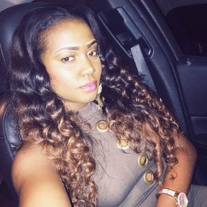 Meet your Posher, Alecia