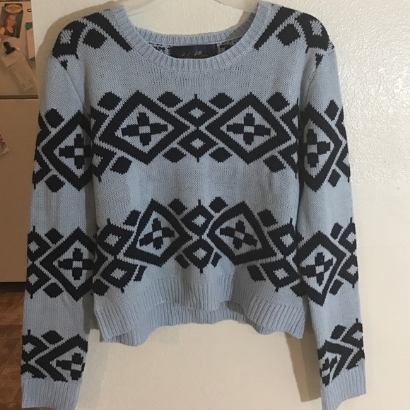 Blue cropped sweater