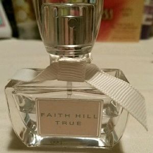 Faith Hill Perfume