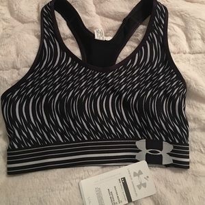 Under Armour Mid-Impact support sports bra
