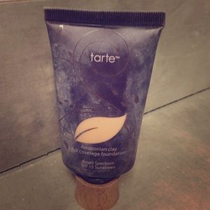 Tarte Amazonian Clay in Fair Light Honey