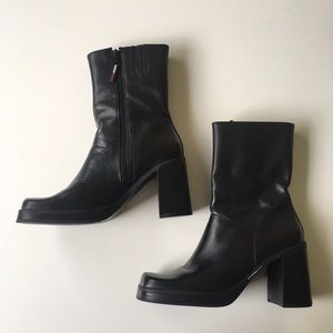 Vintage 90's Tommy Hilfiger Leather Platform Boots