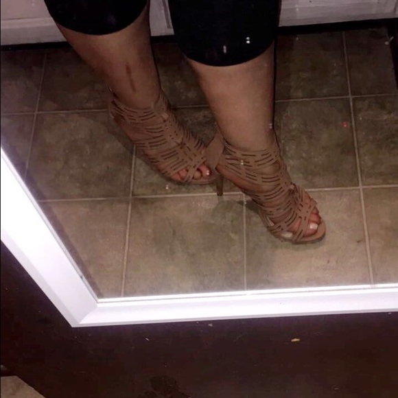 Beige high heels 💕❤️️