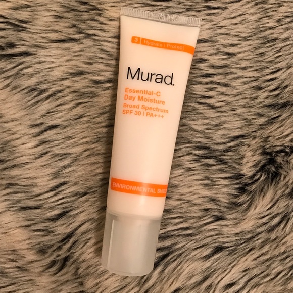 Murad Essential-C Day Moisture
