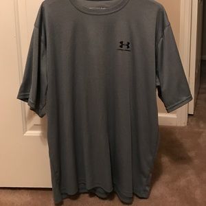 Men's Gray Under Armour Shirt