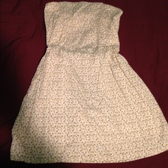 strapless dress