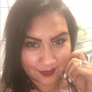 Meet your Posher, Cindy