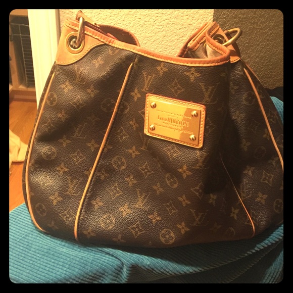 Louis Vuitton galleria gm