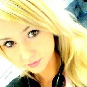 Meet your Posher, Destiny