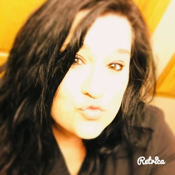 Meet your Posher, Michelle - Picture 1 of 1