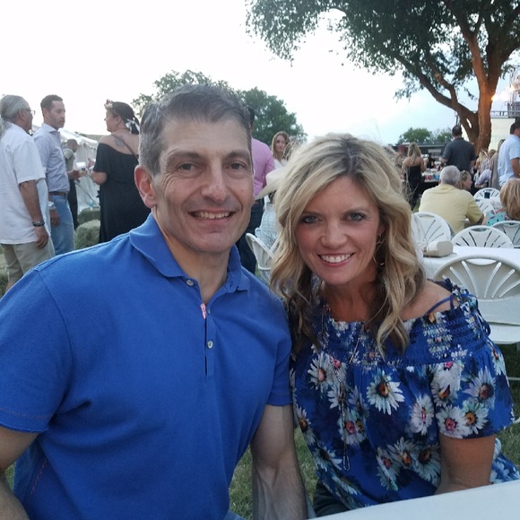 Meet your Posher, Leslie - Picture 3 of 6