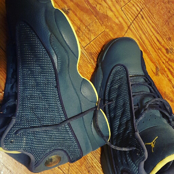 AIR JORDAN 13 RETRO "SQUADRON"