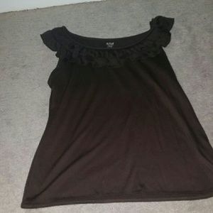 Sleeveless shirt