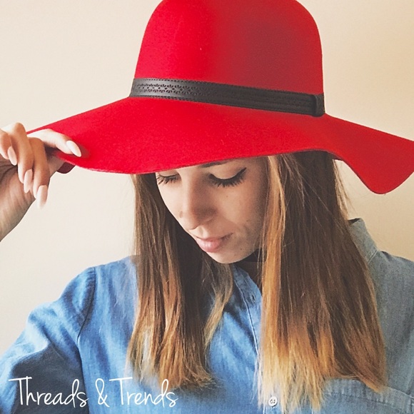 Floppy Wide Brim Hats - Picture 4 of 4