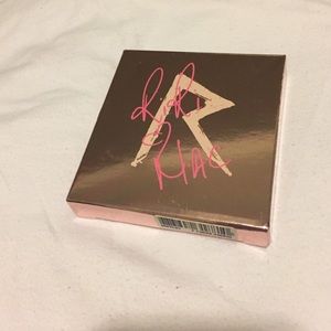 MAC Rihanna Her Cocoa Eyeshadow Palette