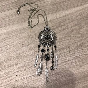 Long pendant necklace