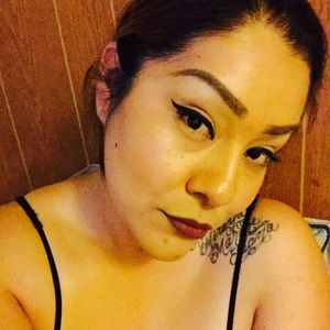 Meet your Posher, Alma