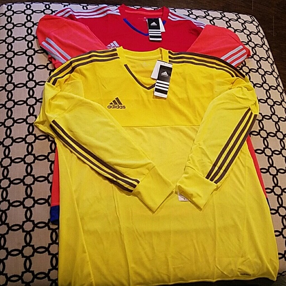 FINAL! NEW Adidas soccer longsleeve padded forarms