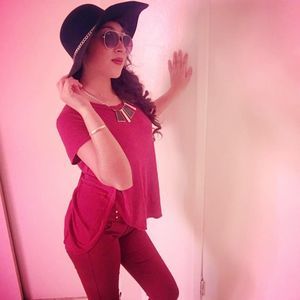 Meet your Posher, Yuli