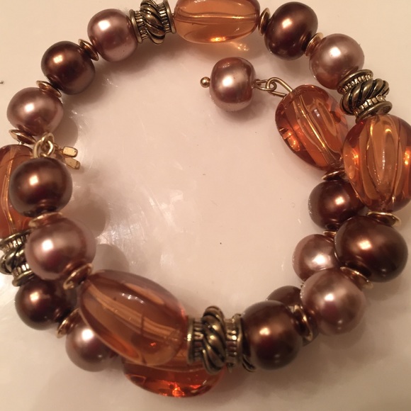 BEAUTIFUL Spiral Bracelet - Picture 2 of 2