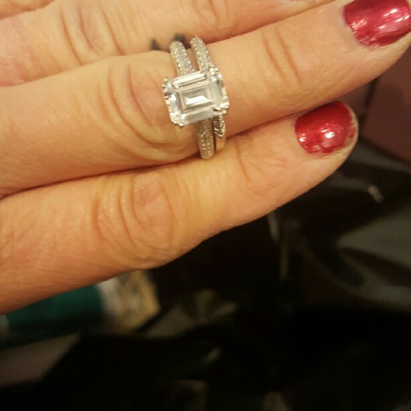 Macy's Arabella CZ Swavorski Ring. Size 6.5