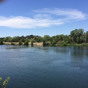 Meet your Posher, Ebony