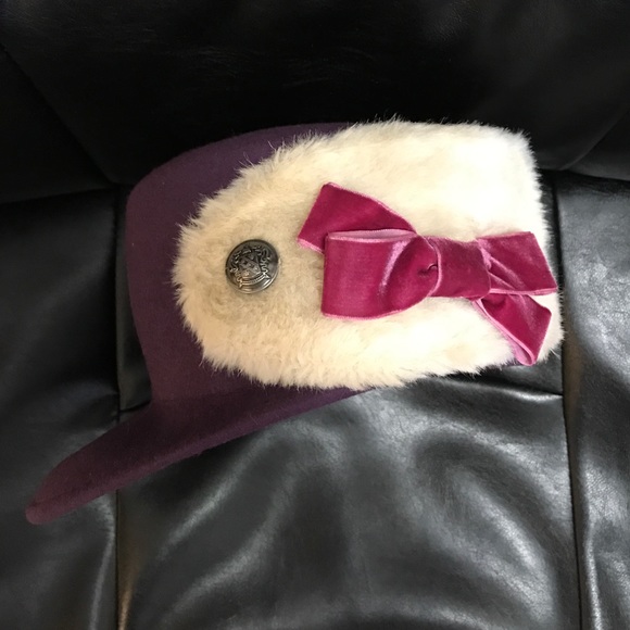 NWT Spanish brand Peregal Purple 100% Wool Hat