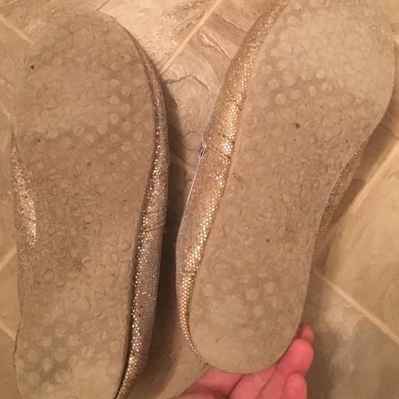 Silver glitter toms - Picture 2 of 3