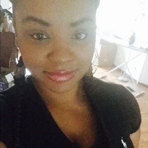 Meet your Posher, Sierra