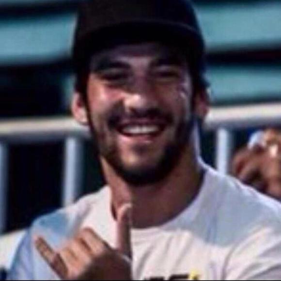 Meet your Posher, Thiago - Picture 1 of 1