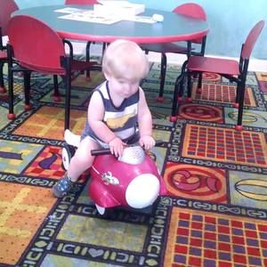 Meet your Posher, Ashley