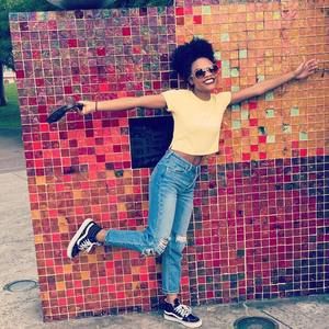 Meet your Posher, Olivia