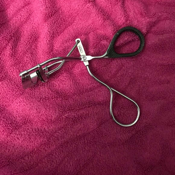 Revlon  eyelash curler